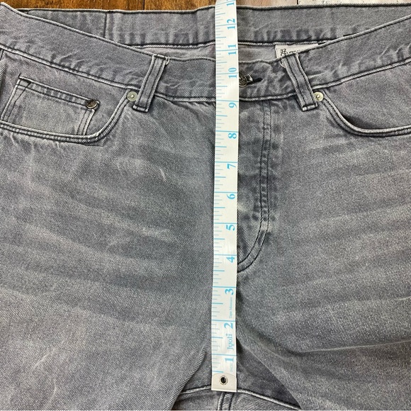 H&M Men’s Shorts Gray &Denim Bermuda Button Fly Size 32 - Picture 6 of 10